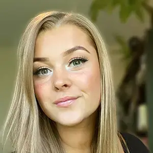 Janneke Kant - Senior Editor bij Acties.nl